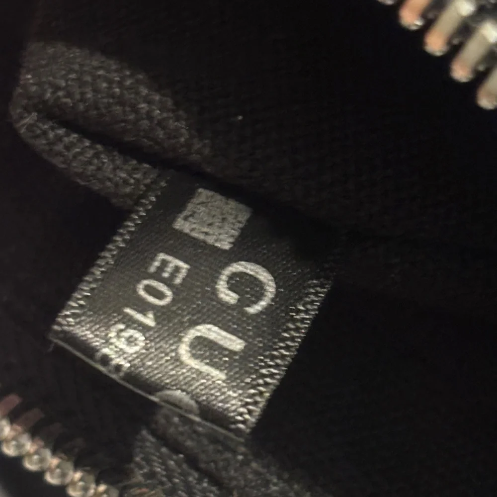 Gucci Beige and Black Briefcase - Picture 13 of 16
